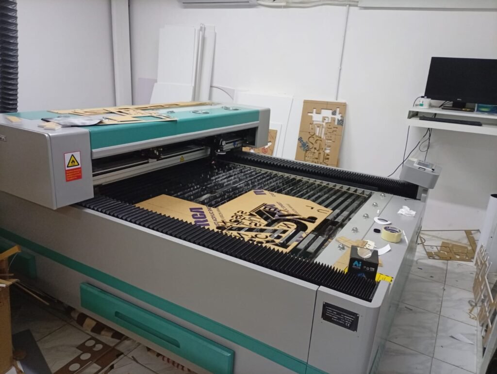 customize signage printing services in dubai