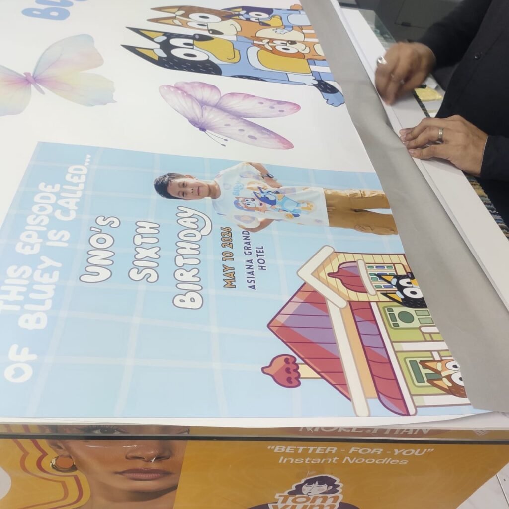 large format vinyl sticker printing dubai